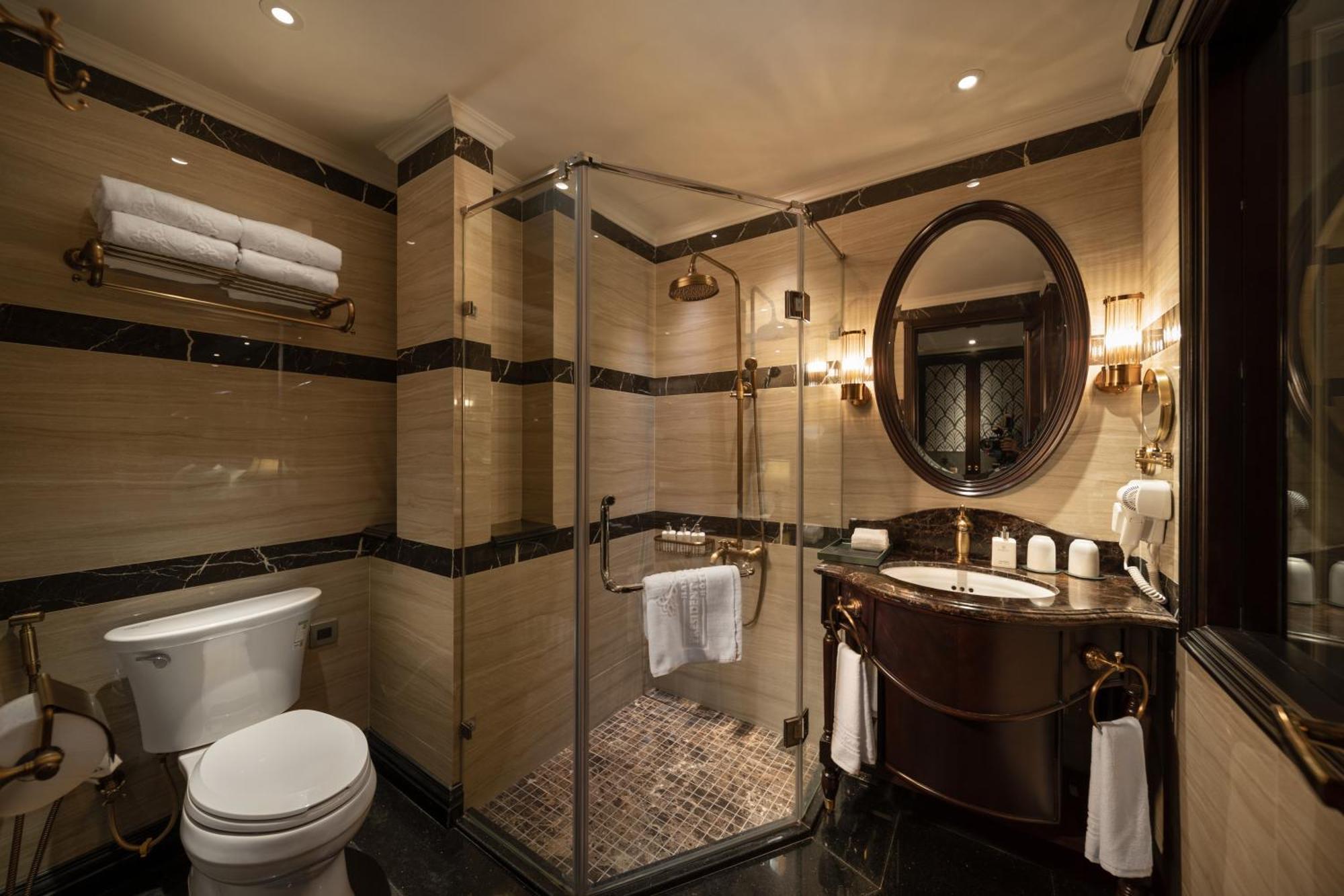 Meritel Hanoi Bagian luar foto